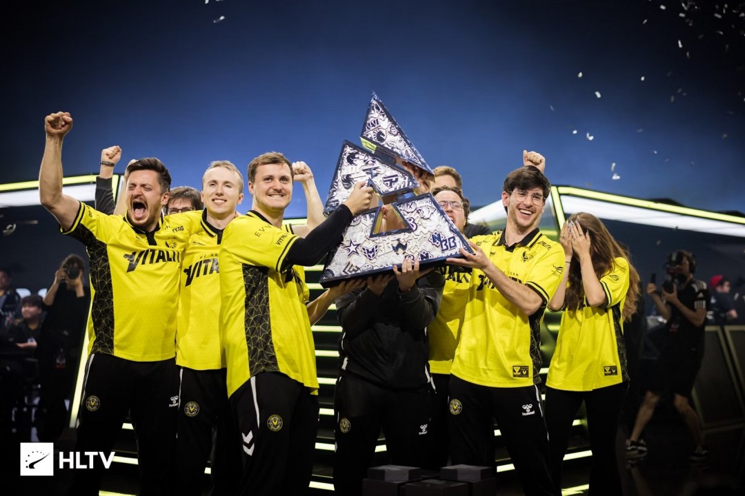 CS2年度盛典 | HLTV 2025 世界第一封面